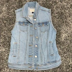 Universal Thread Jean Vest -Size S